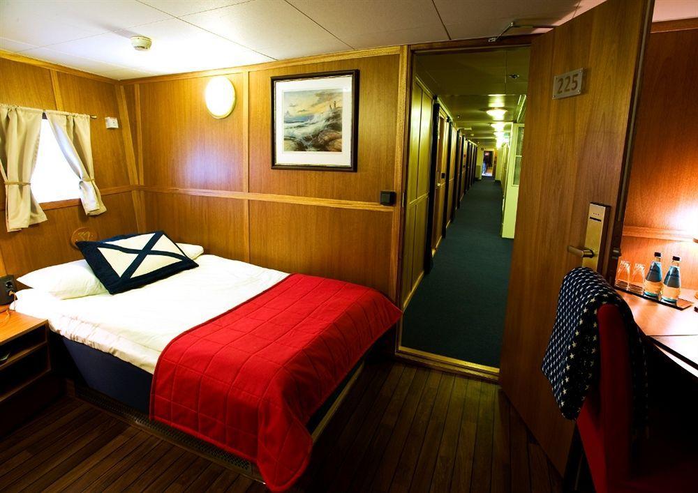 Hotel Barken Viking Gothenburg Exterior photo