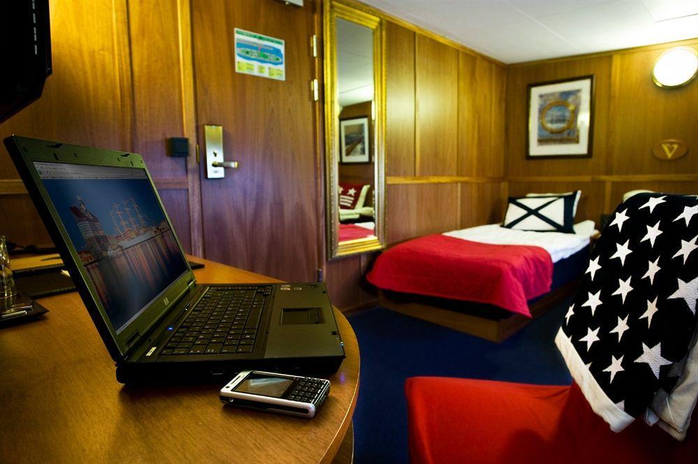 Hotel Barken Viking Gothenburg Exterior photo