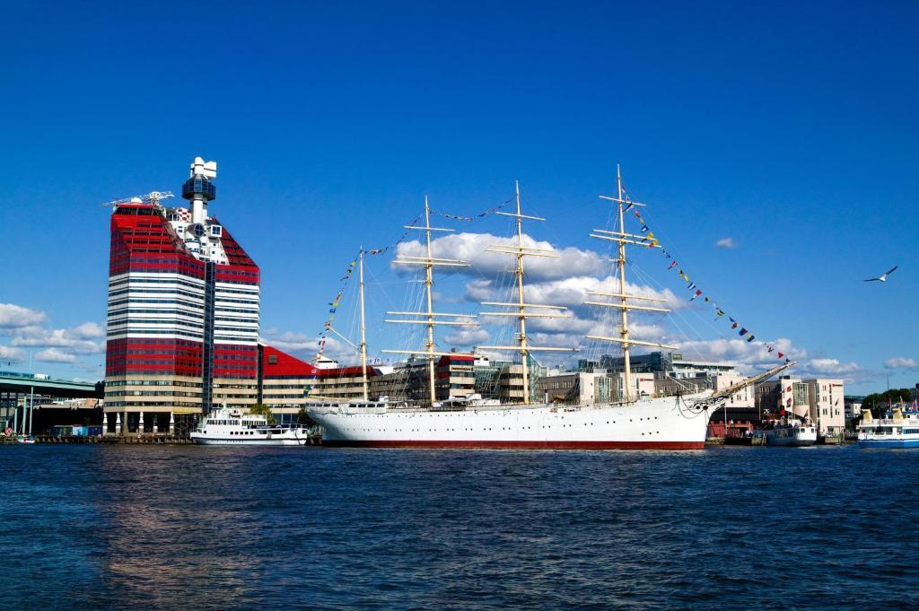 Hotel Barken Viking Gothenburg Exterior photo