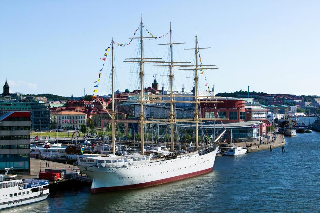 Hotel Barken Viking Gothenburg Exterior photo