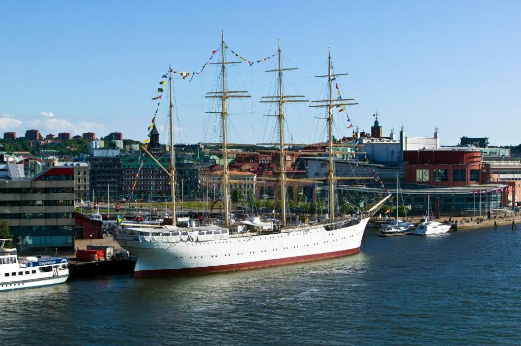 Hotel Barken Viking Gothenburg Exterior photo